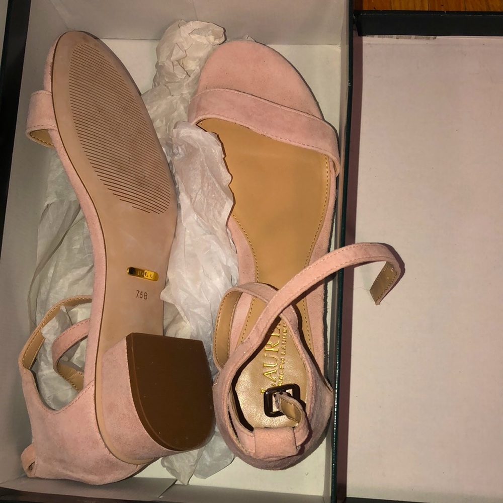 BN Ralph Lauren sandals - Picture 2 of 3